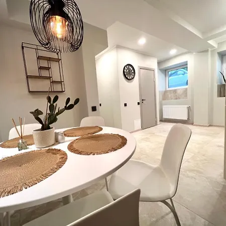 Krisjana Valdemara - Center Newly Renovated