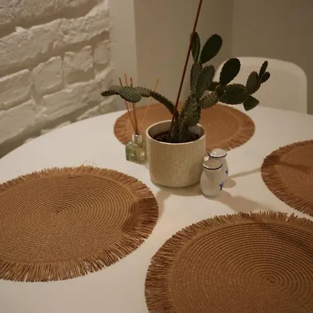 Апартаменти Krisjana Valdemara - Center Newly Renovated