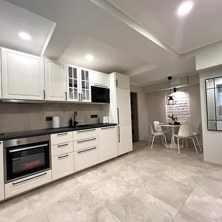 Krisjana Valdemara - Center Newly Renovated