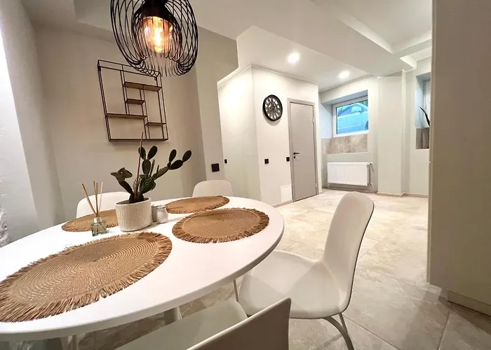 Krisjana Valdemara - Center Newly Renovated