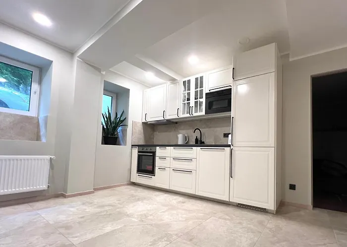 Krisjana Valdemara - Center Newly Renovated Dzīvoklis